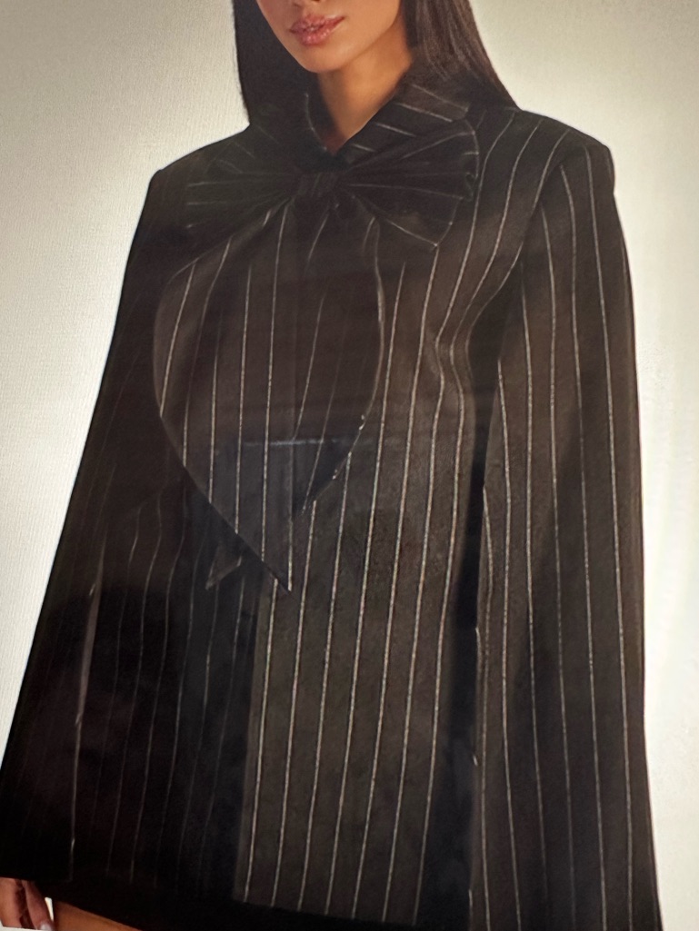 New With Tags $795 Alice + Olivia Black Pinstripe Bow-Accent Cape Blazer Sz L